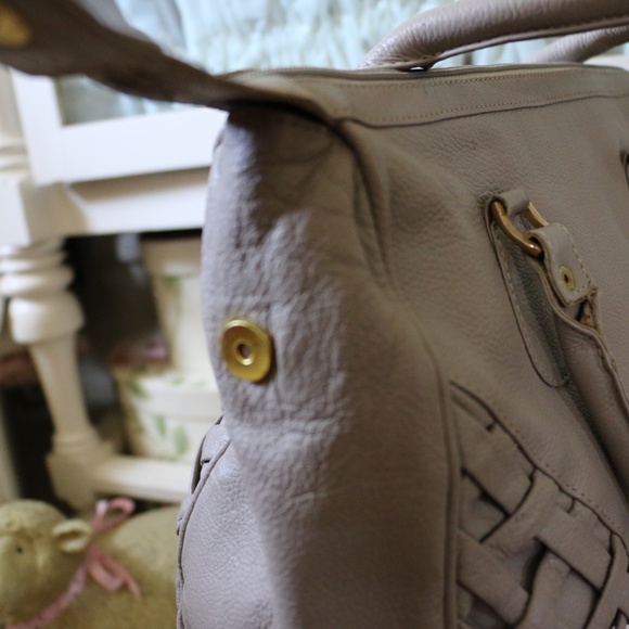 Created By Valerie New York Leather Light Gray Bag - Picture 6 of 12
